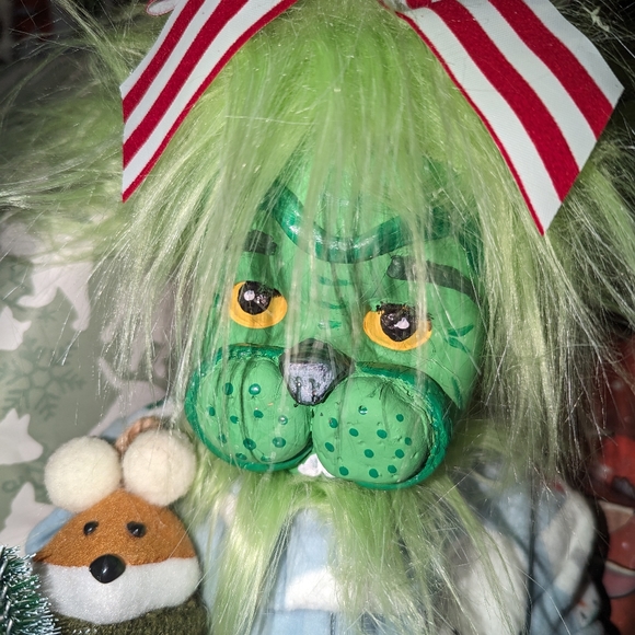 Grinch Baby Doll - Picture 3 of 6